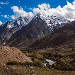 Nanda Devi: A Himalayan Jewel