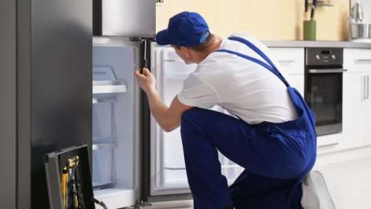 7 Common Refrigerator Problems and How Atlanta Experts Fix Them