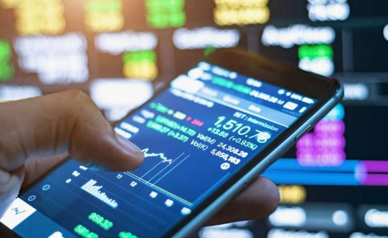 Why Smart Investors Choose Track Kinrix 600 for Market Insights